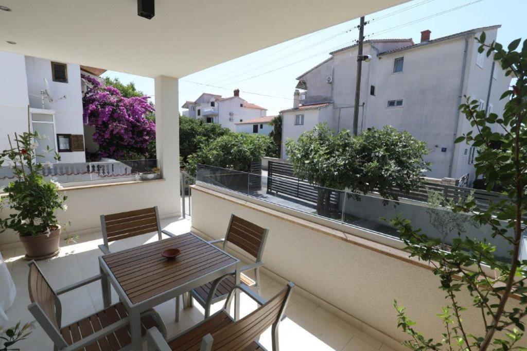 Smil'E Apartments فوديس المظهر الخارجي الصورة